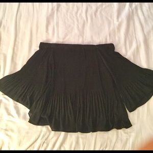 NWOT Vince Camuto Off the Shoulder Blouse